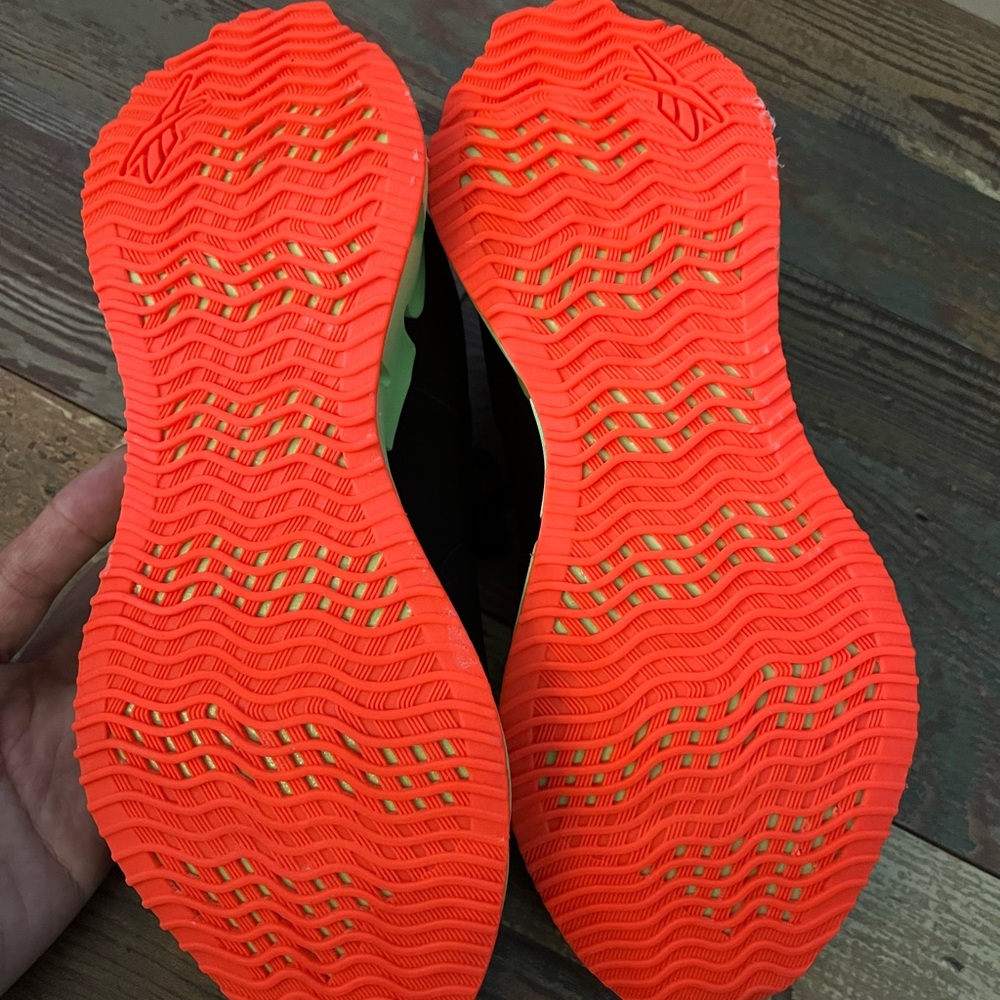 Boys Reebok Running Shoes - Picture 4 of 5